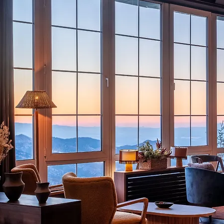 The Mountains Hotell 3*