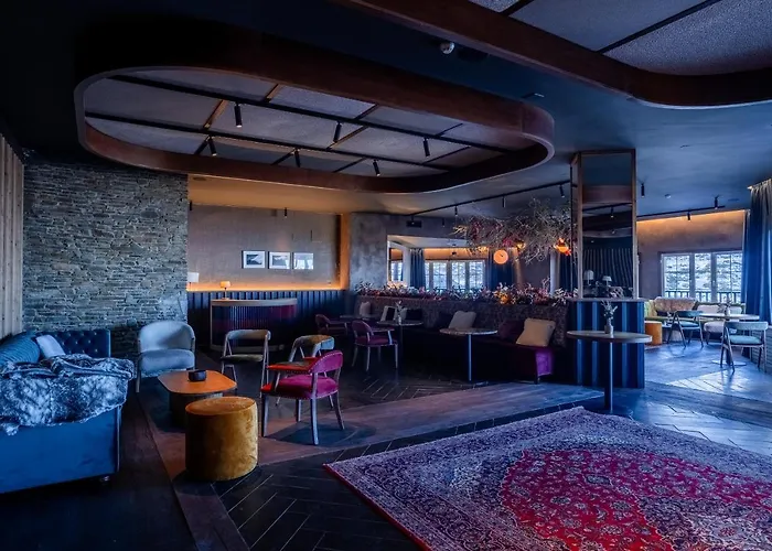 מלון The Mountains 3*