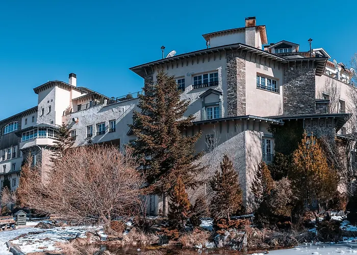 The Mountains מלון 3*