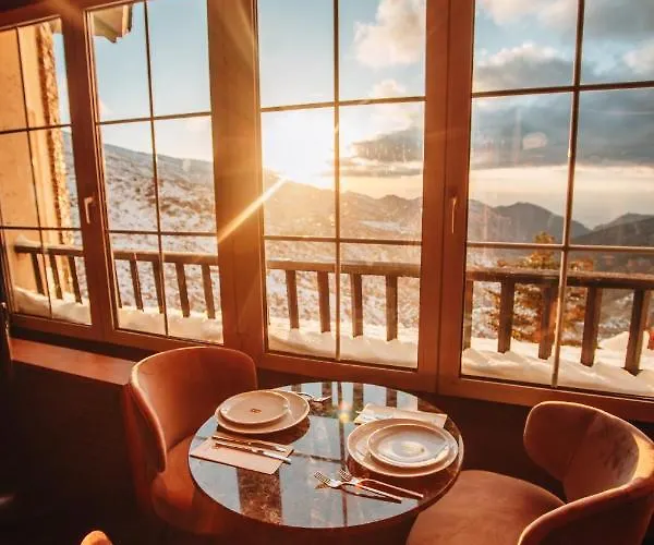 The Mountains Szálloda