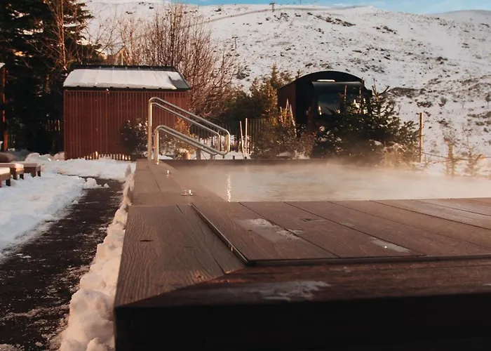 The Mountains Szálloda