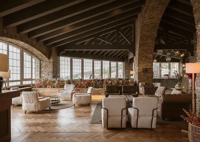 Szálloda The Mountains 3*