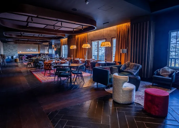 The Mountains Szálloda 3*