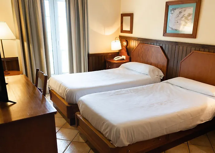 The Mountains Szálloda 3*